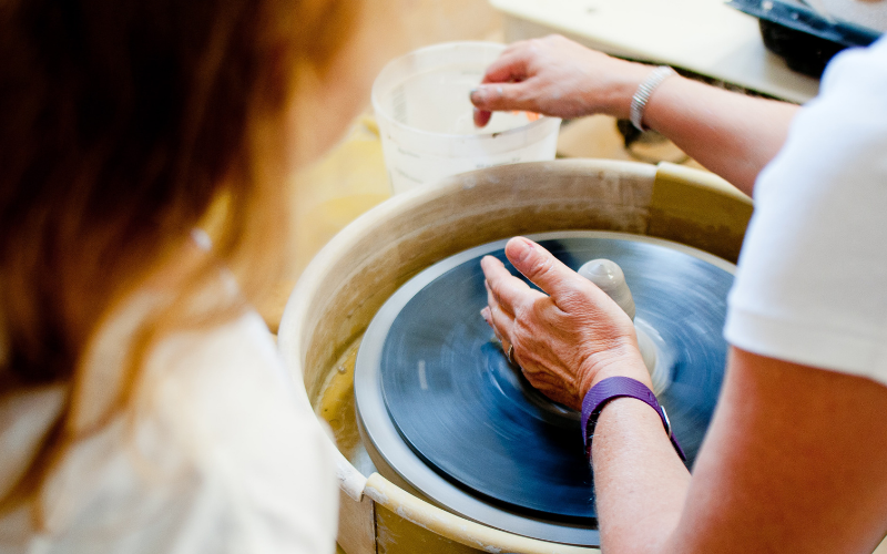 The Best Pottery Classes In Los Angeles, CA Beginners On The Wheel Classes at The Pottery Studio